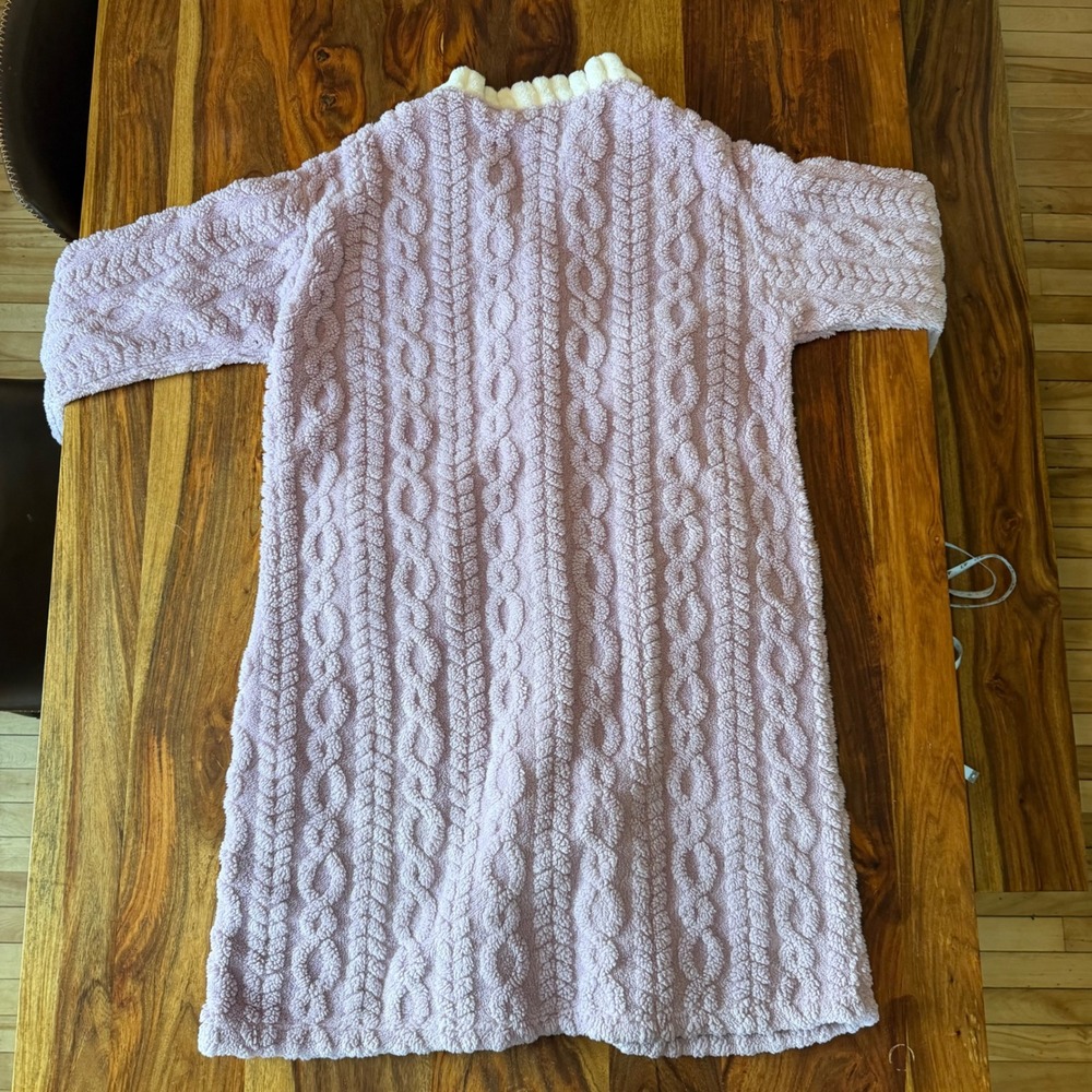 Seans Purple‎ Cable Knit Fleece Robe Flower Applique Button Front Housecoat Sz 2 - Picture 8 of 8